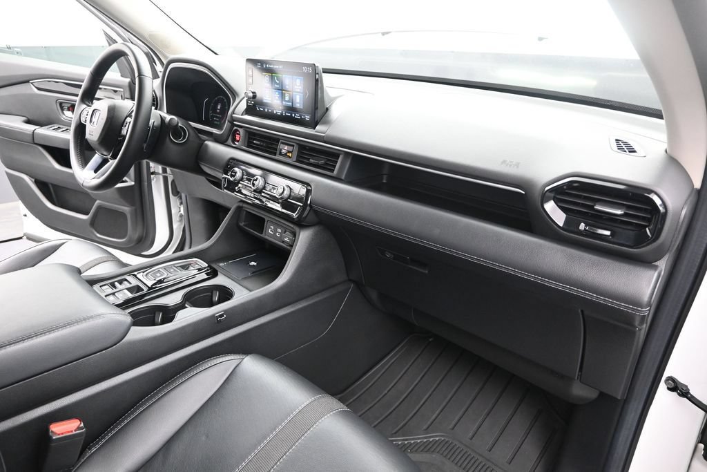 Used 2025 Honda Pilot EX-L image 28