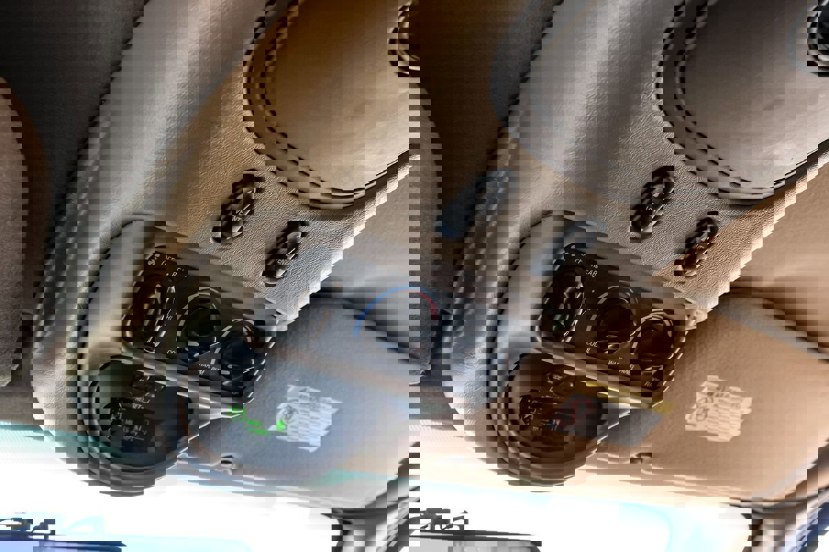 Used 2002 Ford Excursion Limited image 26