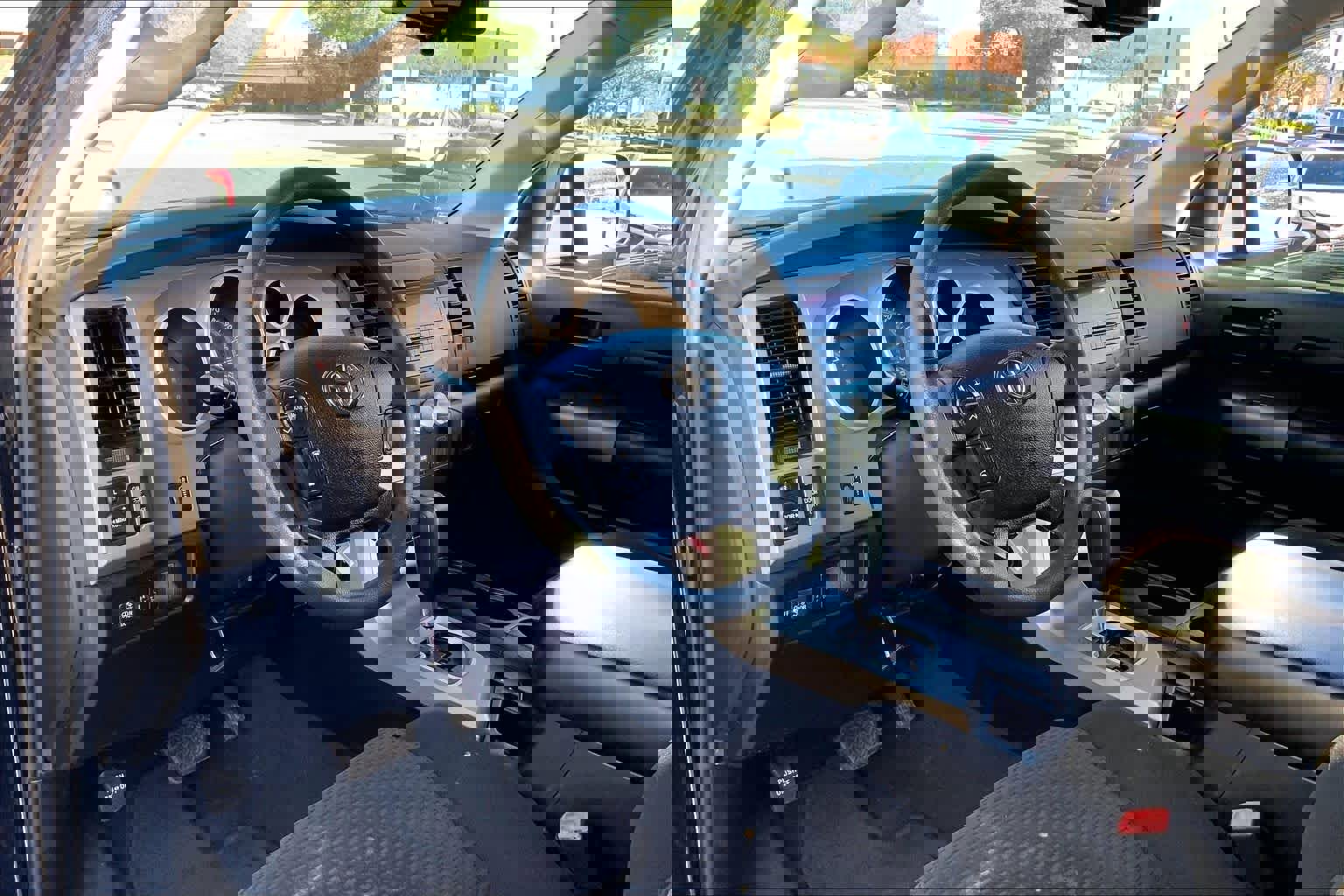 Used 2013 Toyota Tundra Double Cab 4.6L V8 6-Spd AT w/ SR5 Pkg image 15