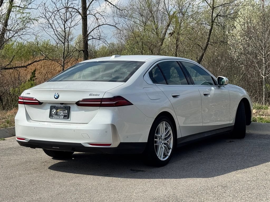 Certified 2024 BMW 530i xDrive AWD/4WD image 6