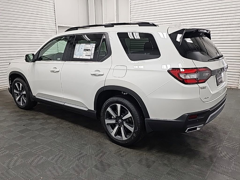 New 2025 Honda Pilot Elite image 5