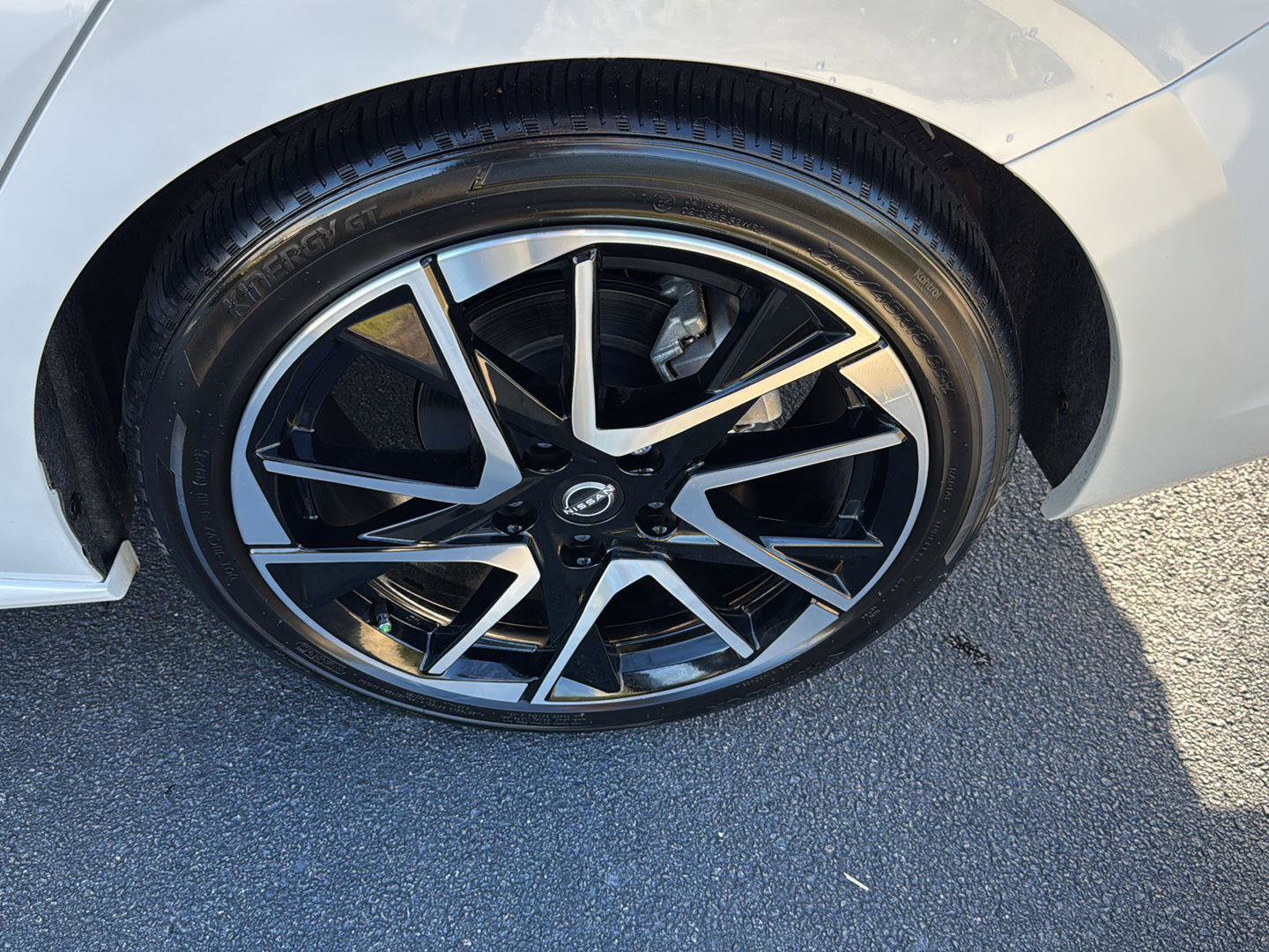 Used 2024 Nissan Sentra SR w/ SR Premium Package image 33