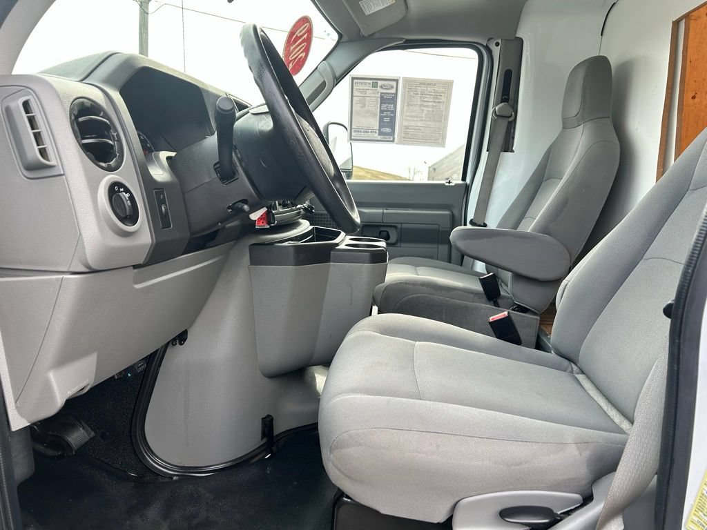 Used 2019 Ford E-350 and Econoline 350 Super Duty RWD image 10