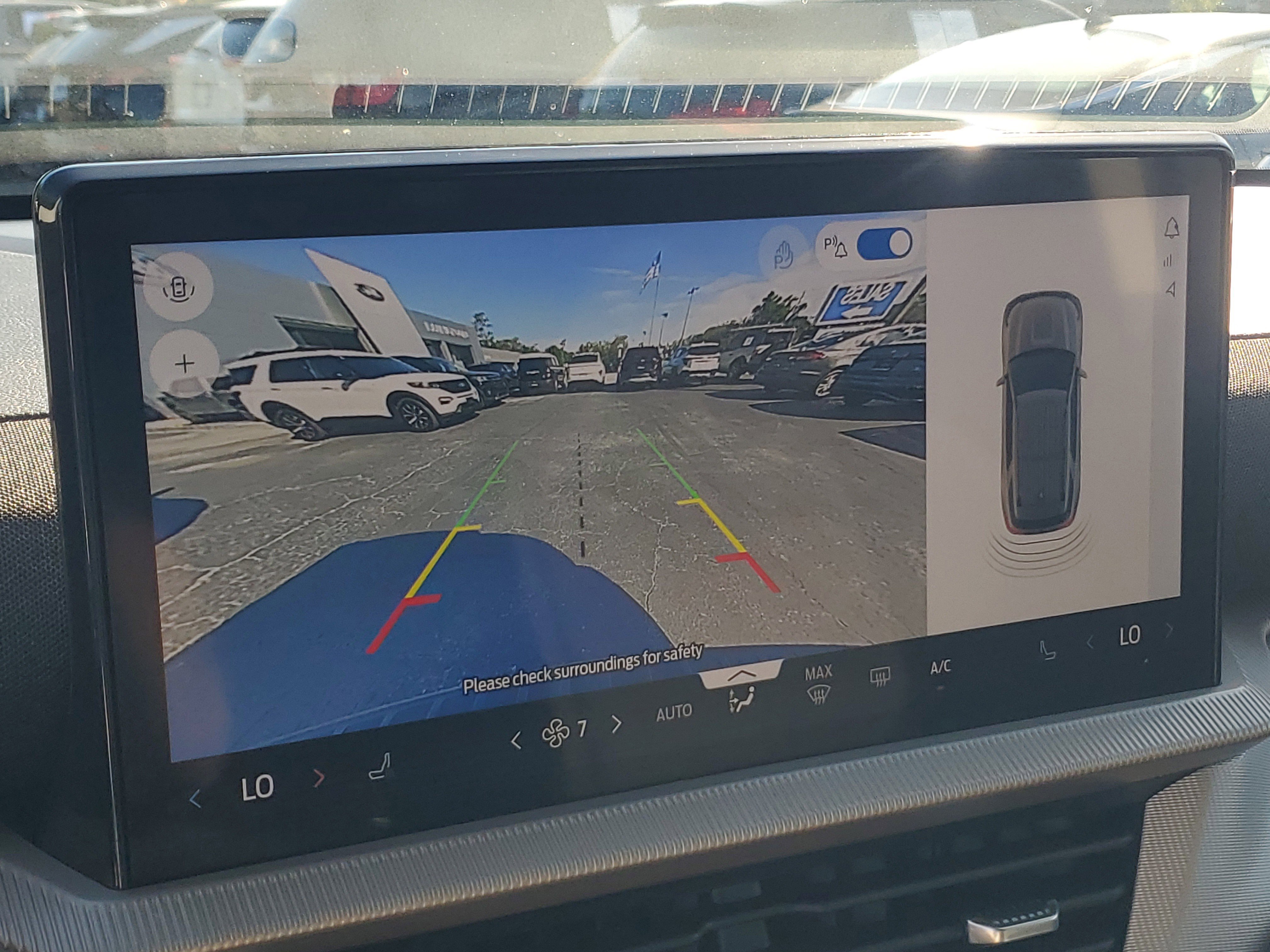 Used 2025 Ford Explorer Active RWD image 13