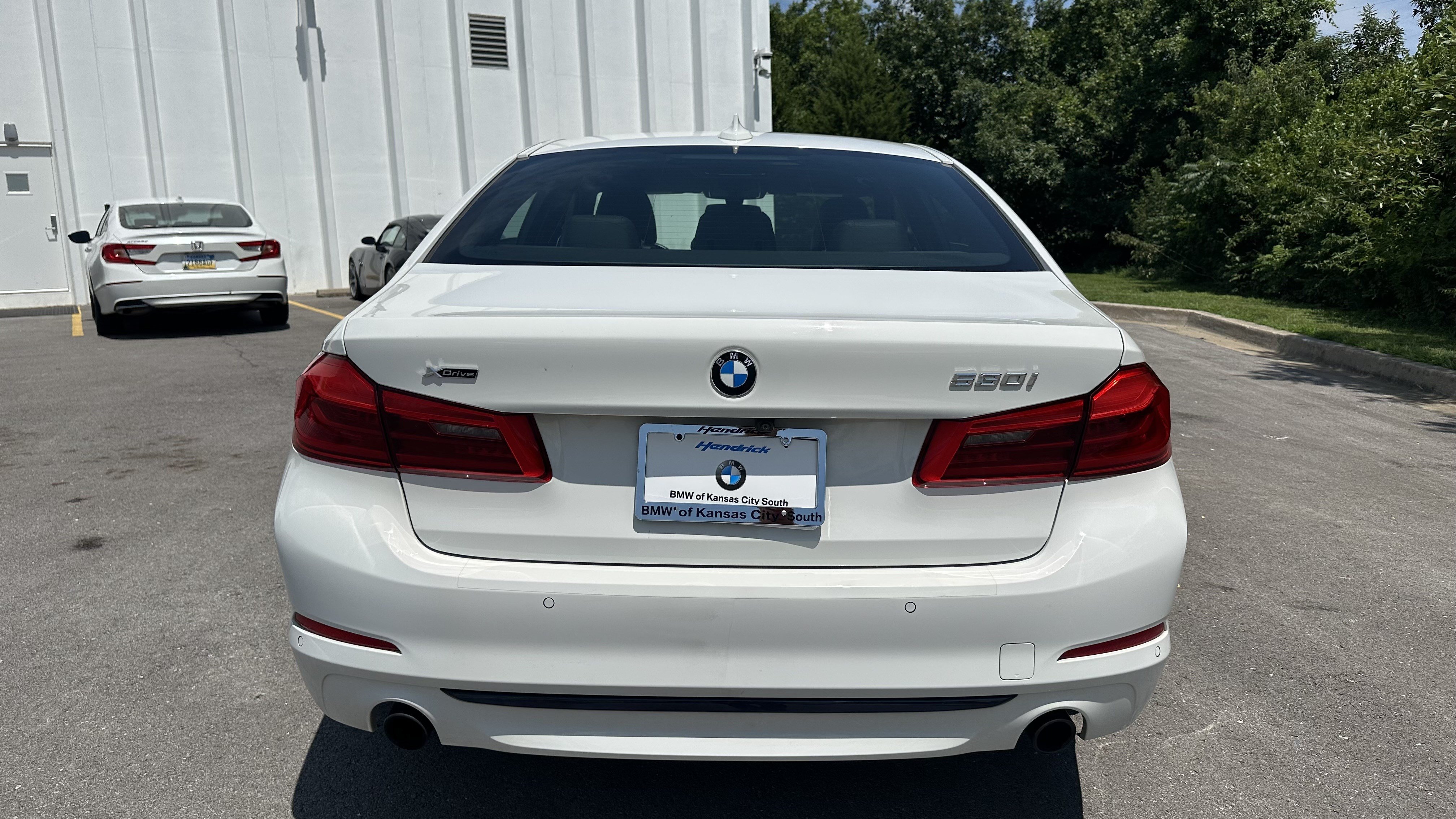 Used 2020 BMW 530i xDrive w/ Premium Package AWD/4WD image 8