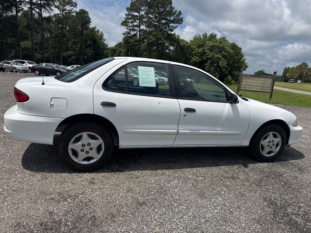 Used 2000 Chevrolet Cavalier Sedan FWD image 10