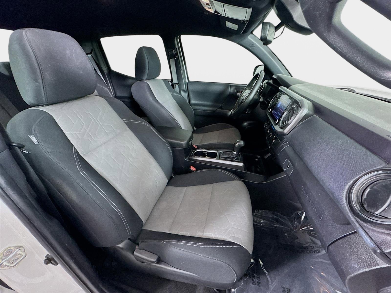 Used 2023 Toyota Tacoma TRD Sport w/ Advanced Technology Package image 26