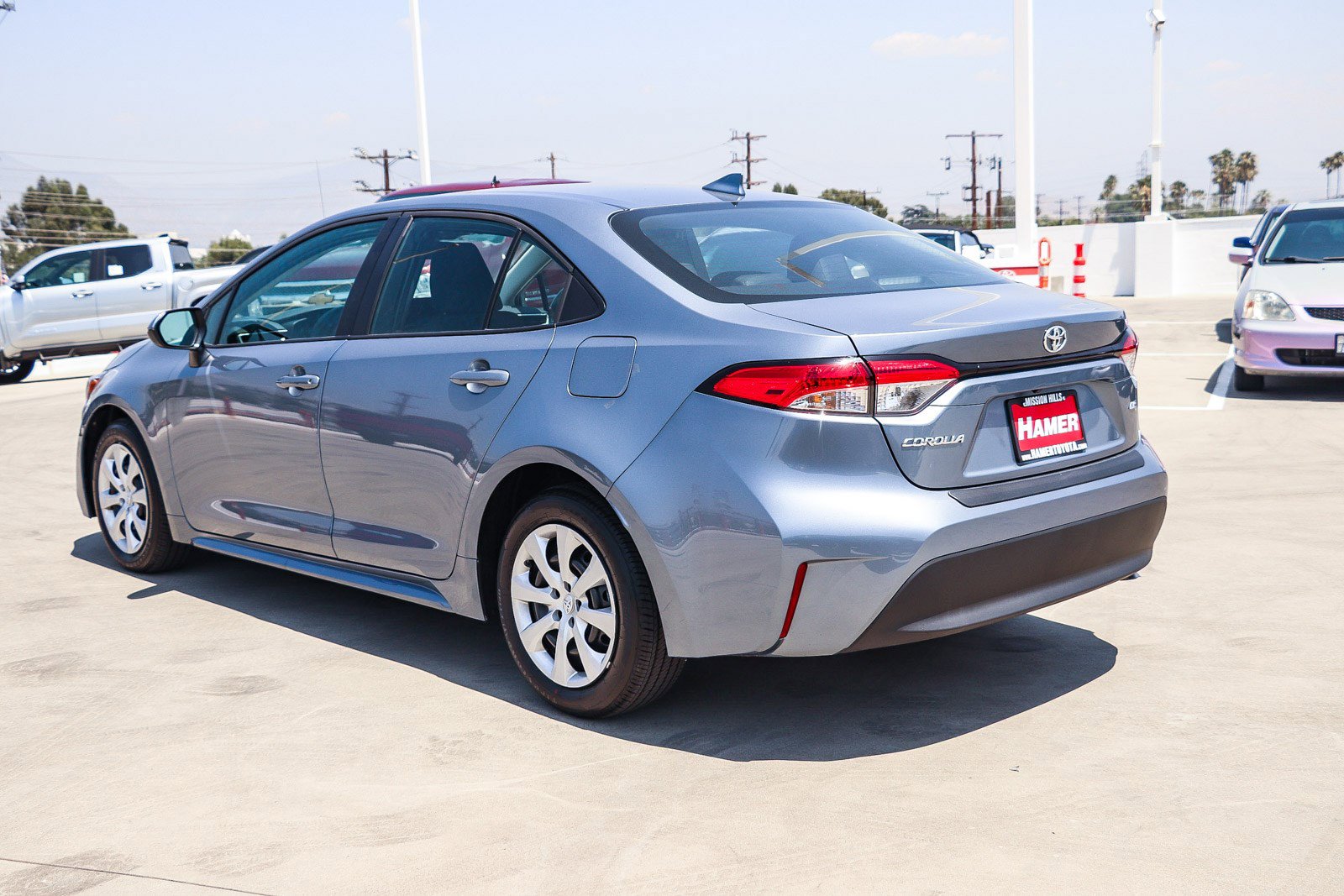 Used 2025 Toyota Corolla LE FWD image 5
