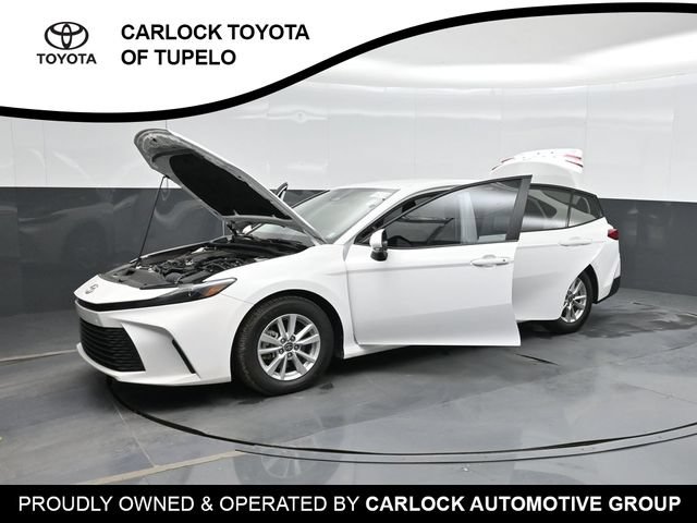 Used 2025 Toyota Camry SE FWD image 52