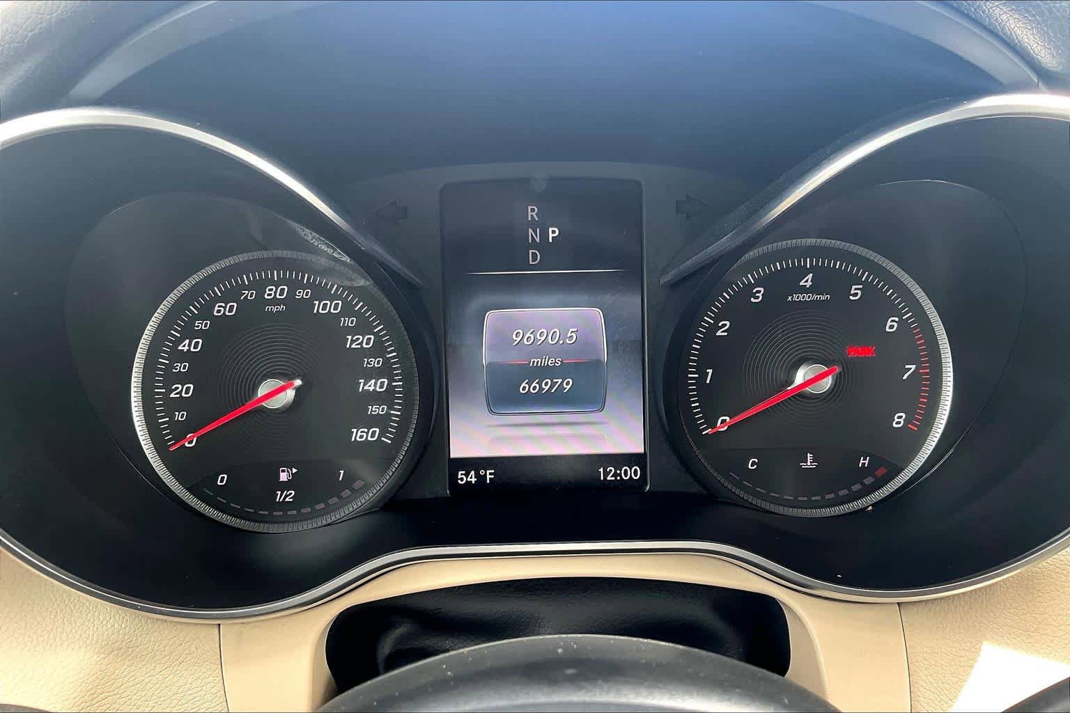 Used 2019 Mercedes-Benz GLC 300 4MATIC image 26
