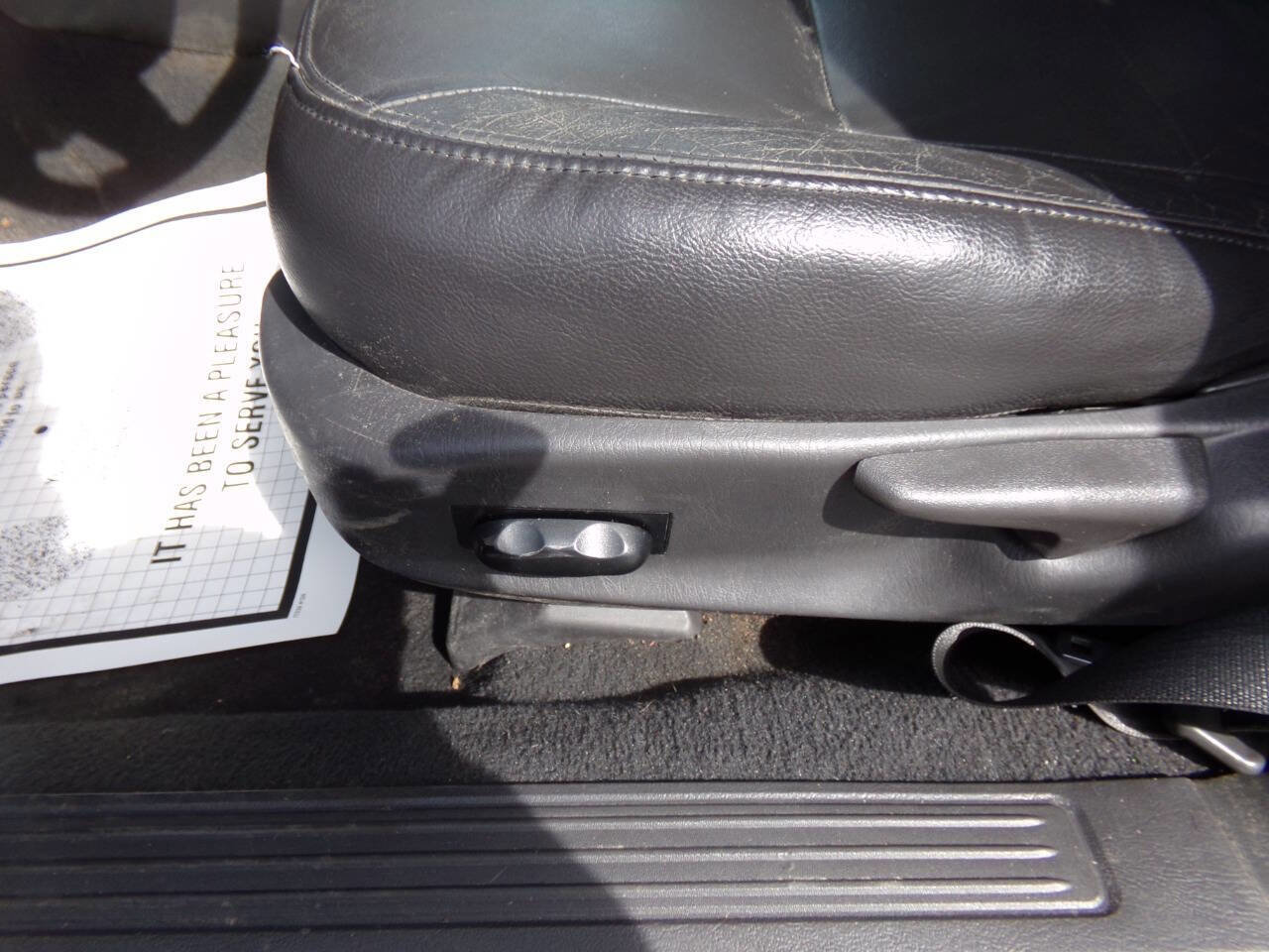 Used 2004 Ford Taurus SEL image 16