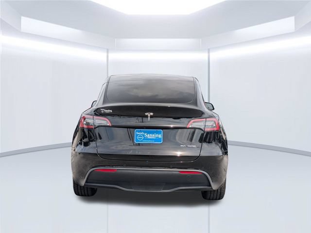 Used 2022 Tesla Model Y Long Range AWD/4WD image 5