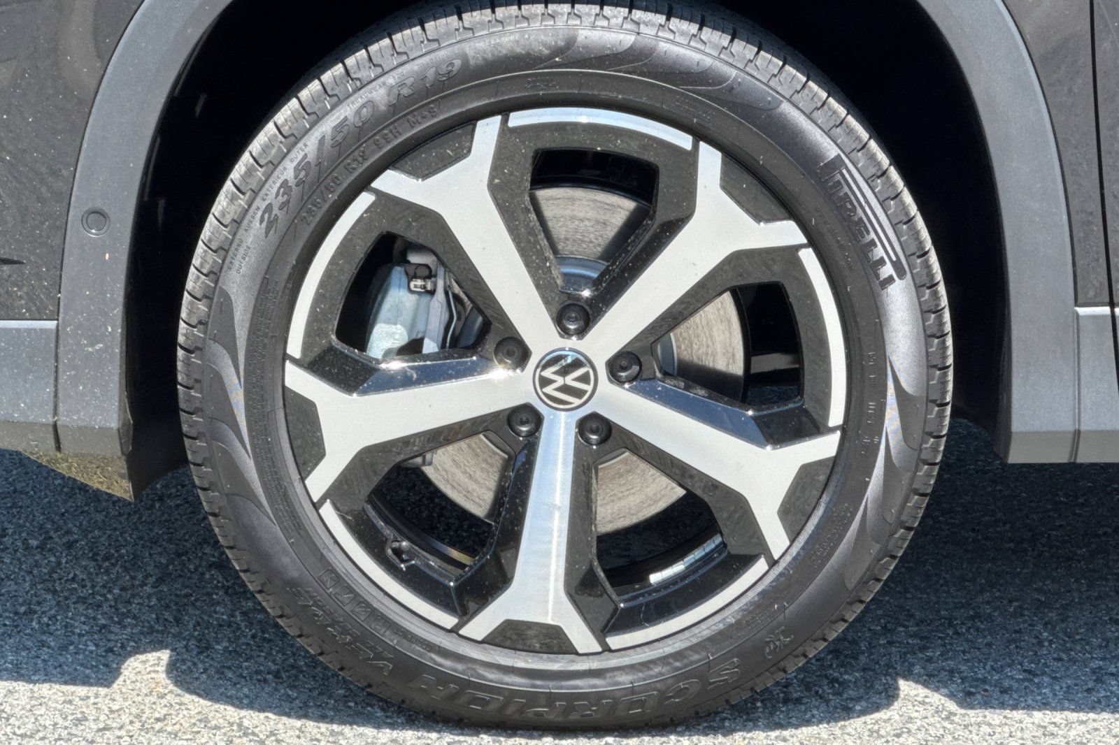 New 2026 Volkswagen Tiguan SE AWD/4WD image 25