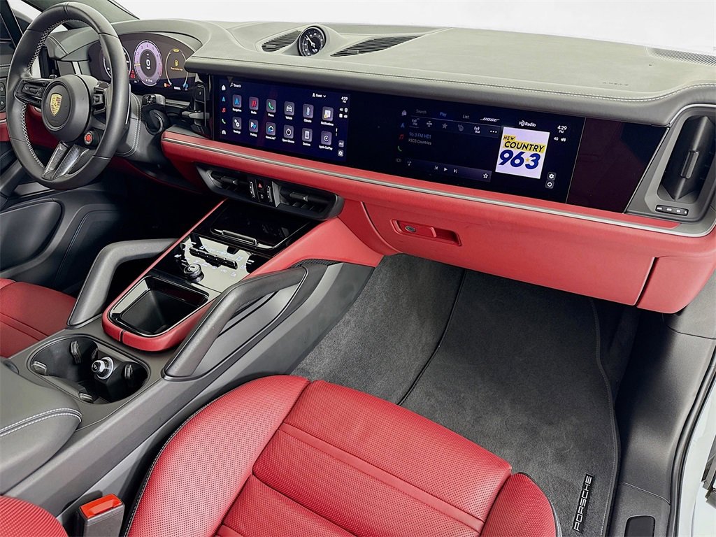 Used 2024 Porsche Cayenne Turbo GT image 31