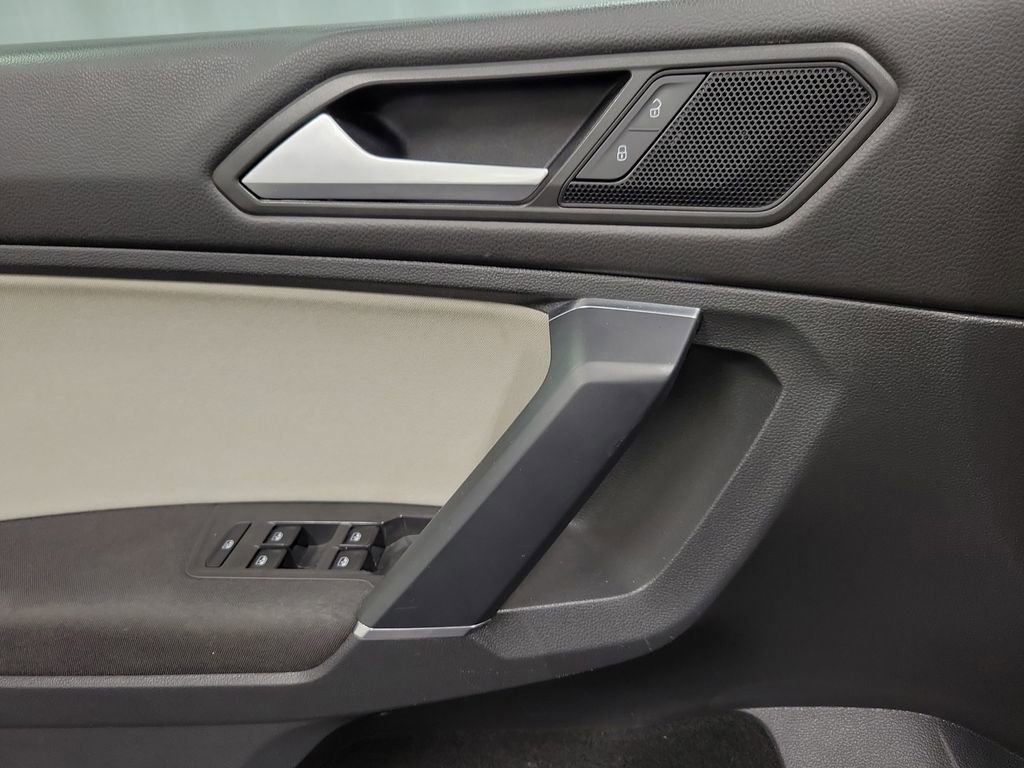 Used 2020 Volkswagen Tiguan S FWD image 19