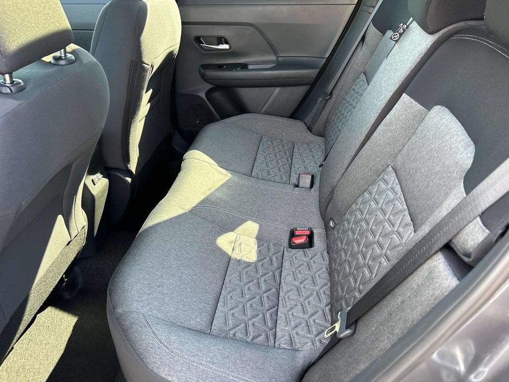 New 2026 Nissan Kicks SV w/ SV Premium Package FWD image 17