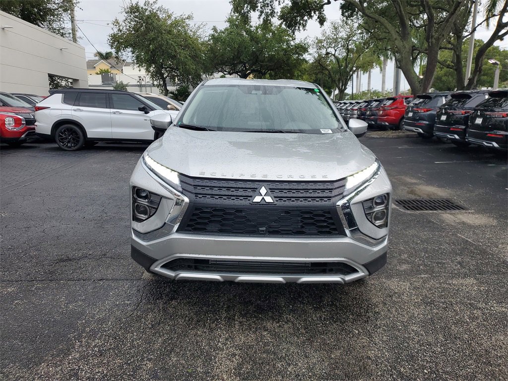 New 2025 Mitsubishi Eclipse Cross SE image 2