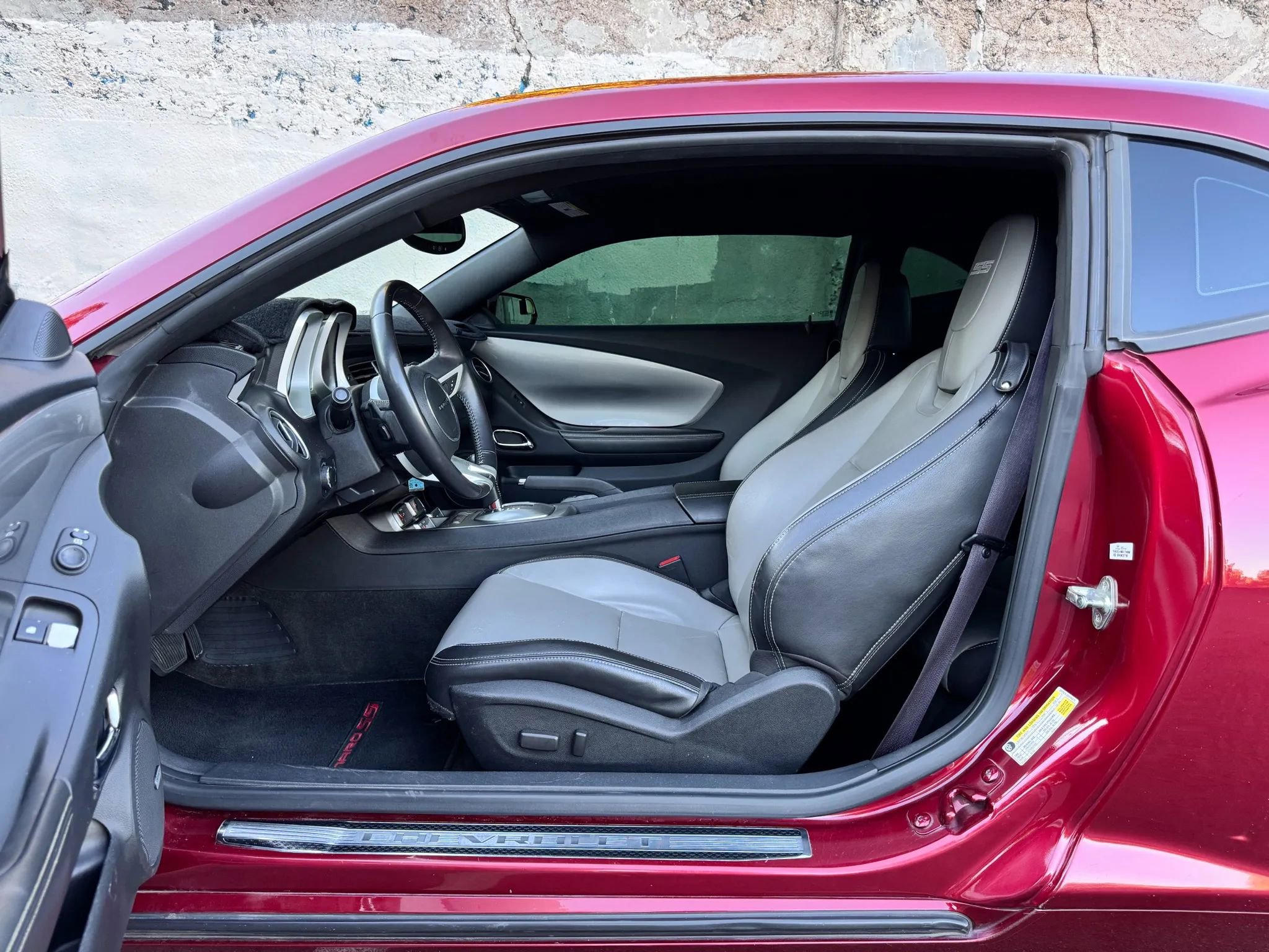 Used 2010 Chevrolet Camaro SS w/ RS Package image 10