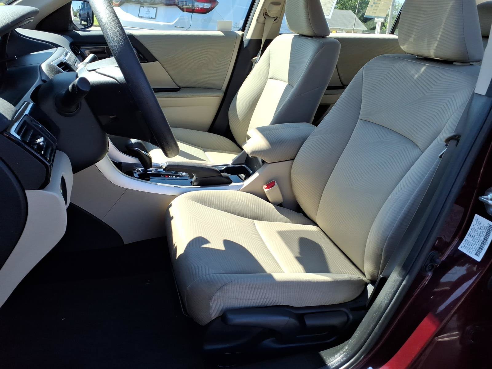 Certified 2017 Honda Accord LX image 8