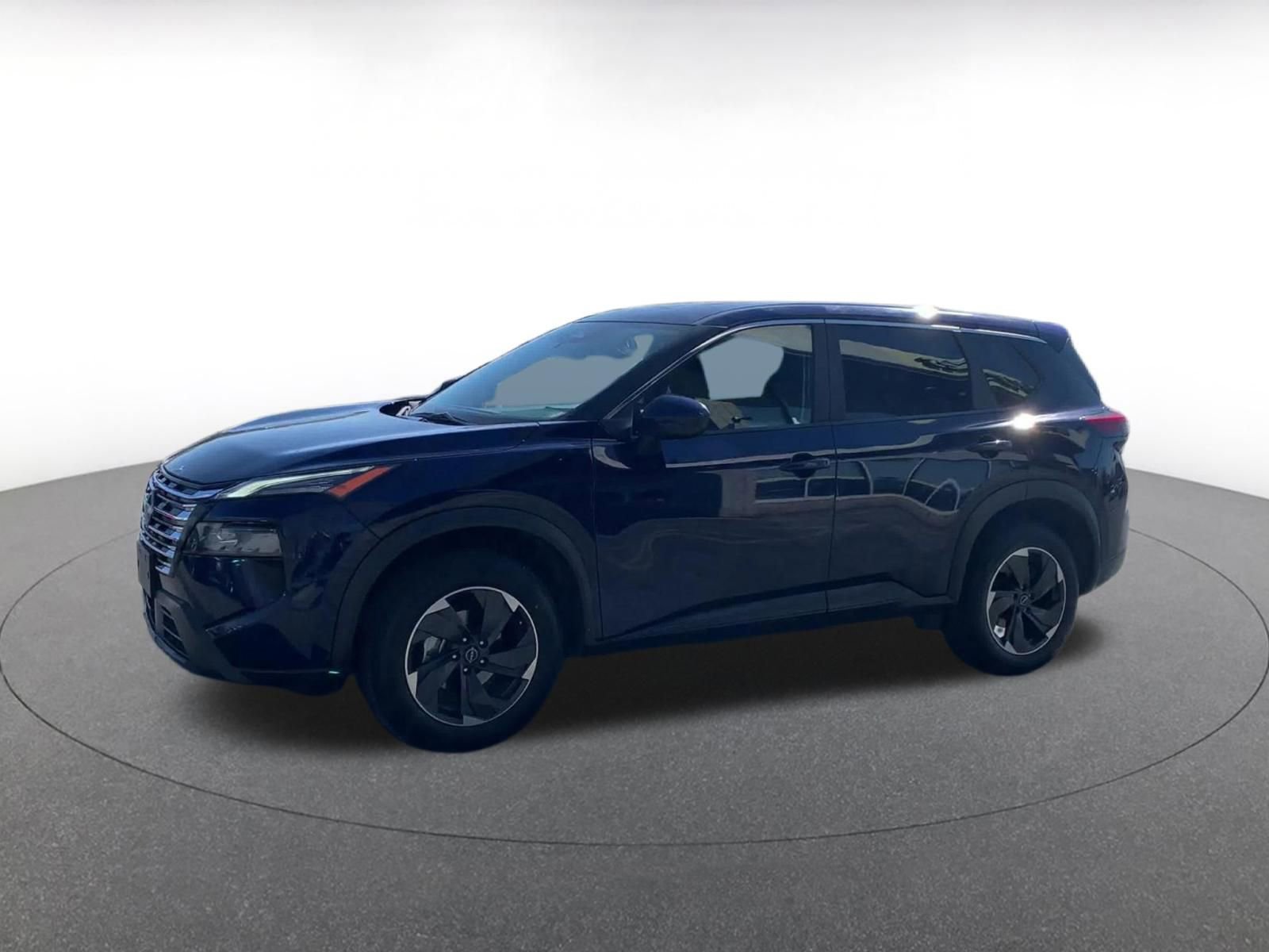 Used 2024 Nissan Rogue SV image 8