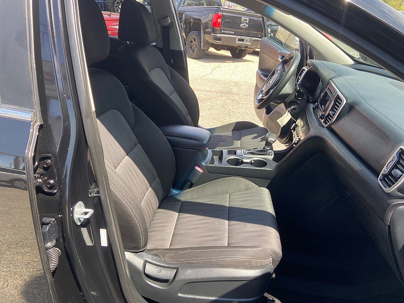 Used 2017 Kia Sportage LX AWD/4WD image 19