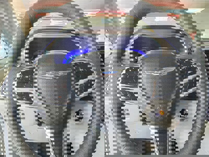 Used 2018 Chrysler Pacifica Touring Plus w/ Tire & Wheel Group image 30