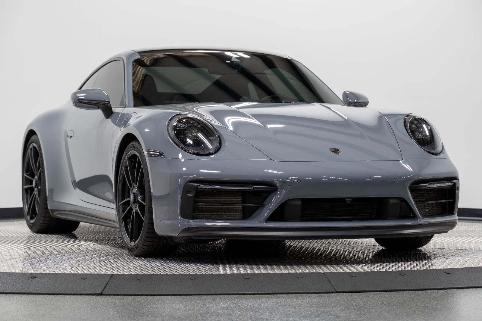 Used 2023 Porsche 911 Carrera GTS image 1