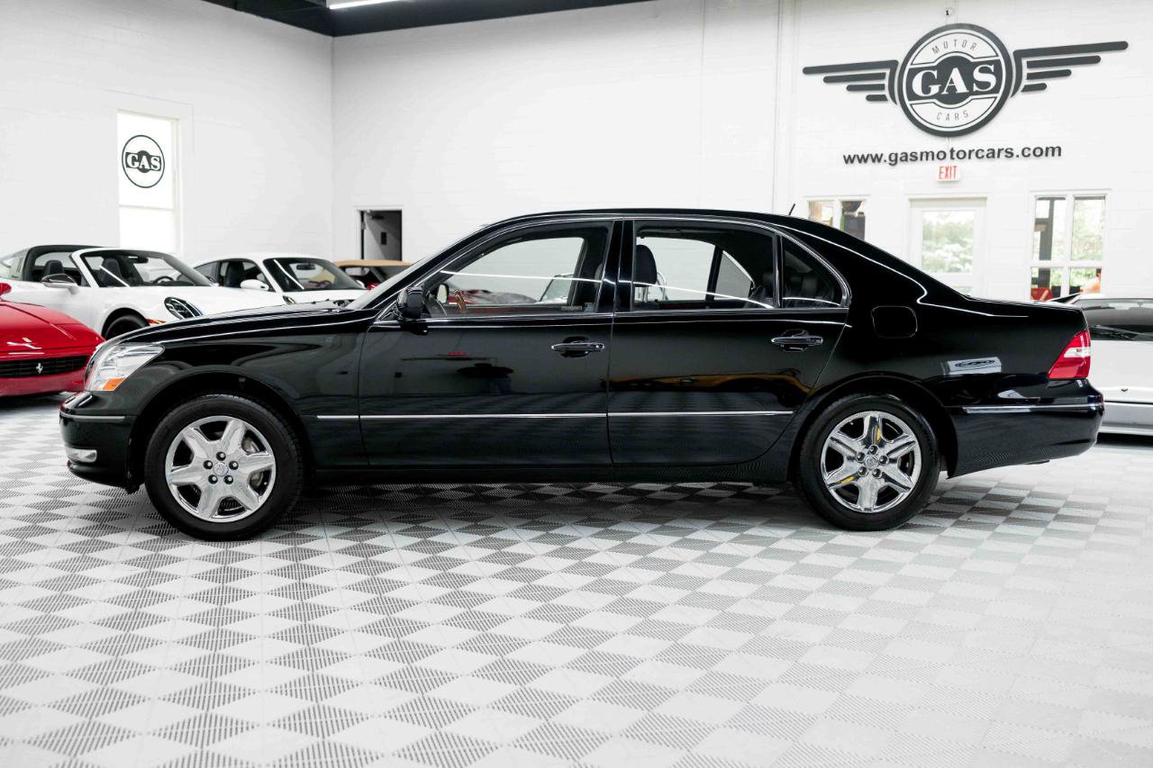 Used 2004 Lexus LS 430 RWD image 10