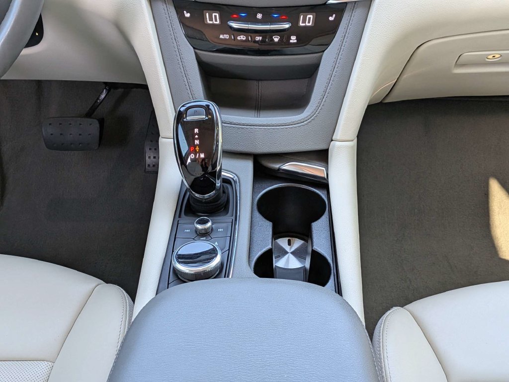 Certified 2023 Cadillac XT5 Premium Luxury FWD image 19