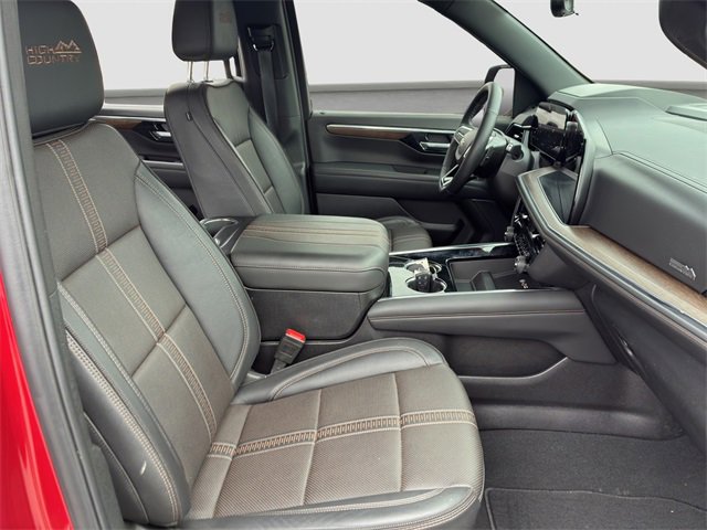 Certified 2025 Chevrolet Suburban High Country w/ Sun And Tow Package image 17