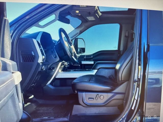 Used 2020 Ford F350 Lariat image 5