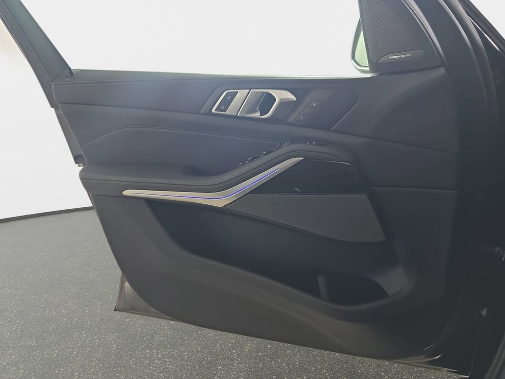 Used 2026 BMW X5 xDrive40i image 30