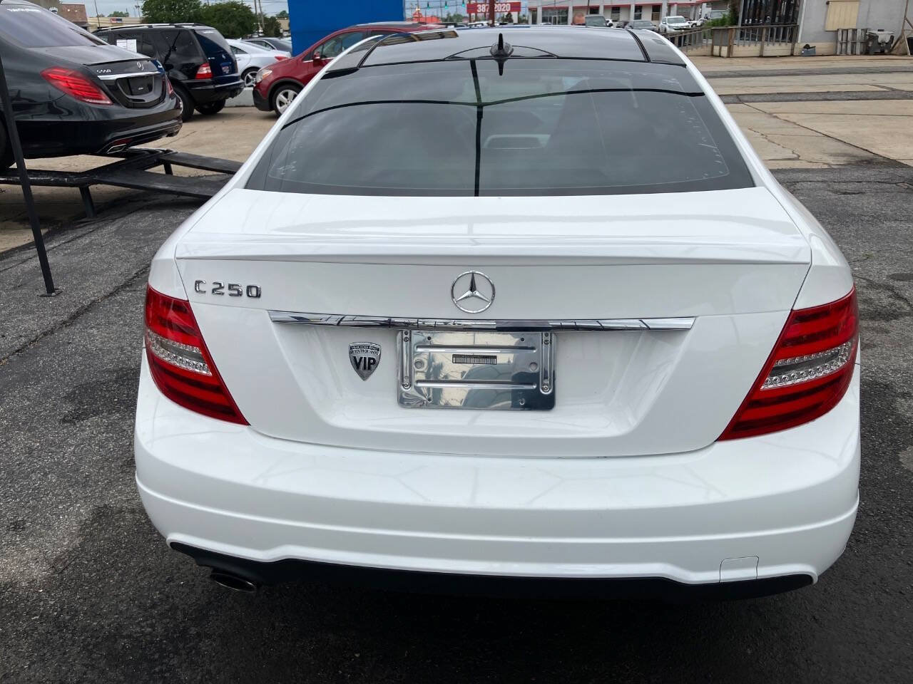Used 2013 Mercedes-Benz C 250 Coupe image 4