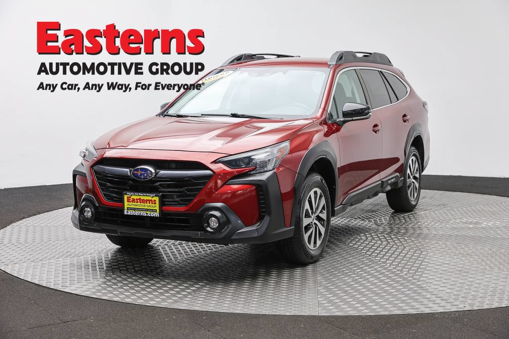 Used 2023 Subaru Outback Premium AWD/4WD image 1