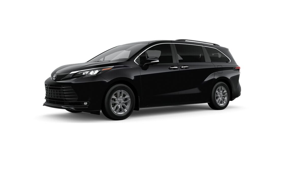 New 2026 Toyota Sienna XLE FWD image 2