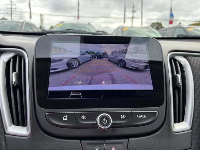 Used 2024 Chevrolet Malibu LT image 18