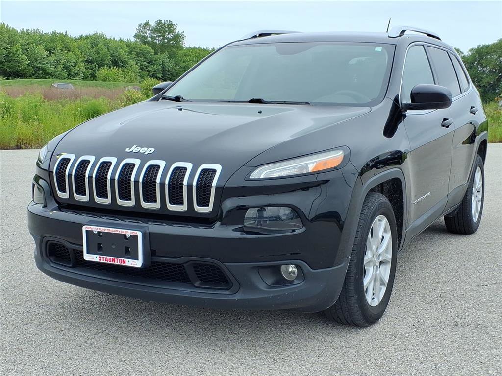 Used 2017 Jeep Cherokee Latitude FWD image 26