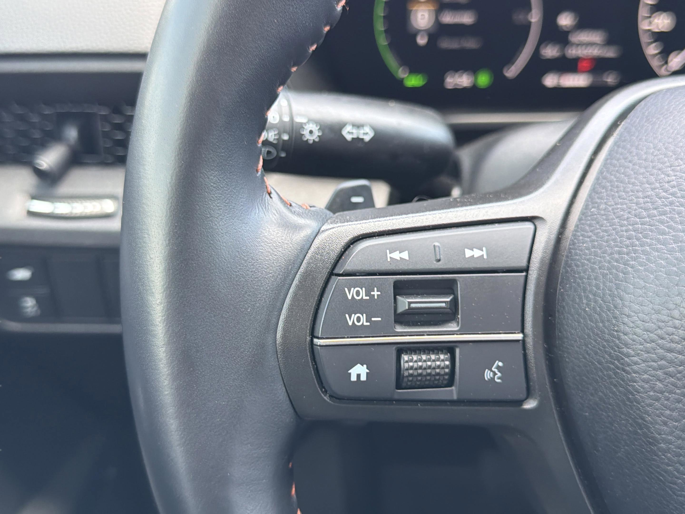 Certified 2025 Honda CR-V Sport-L image 21