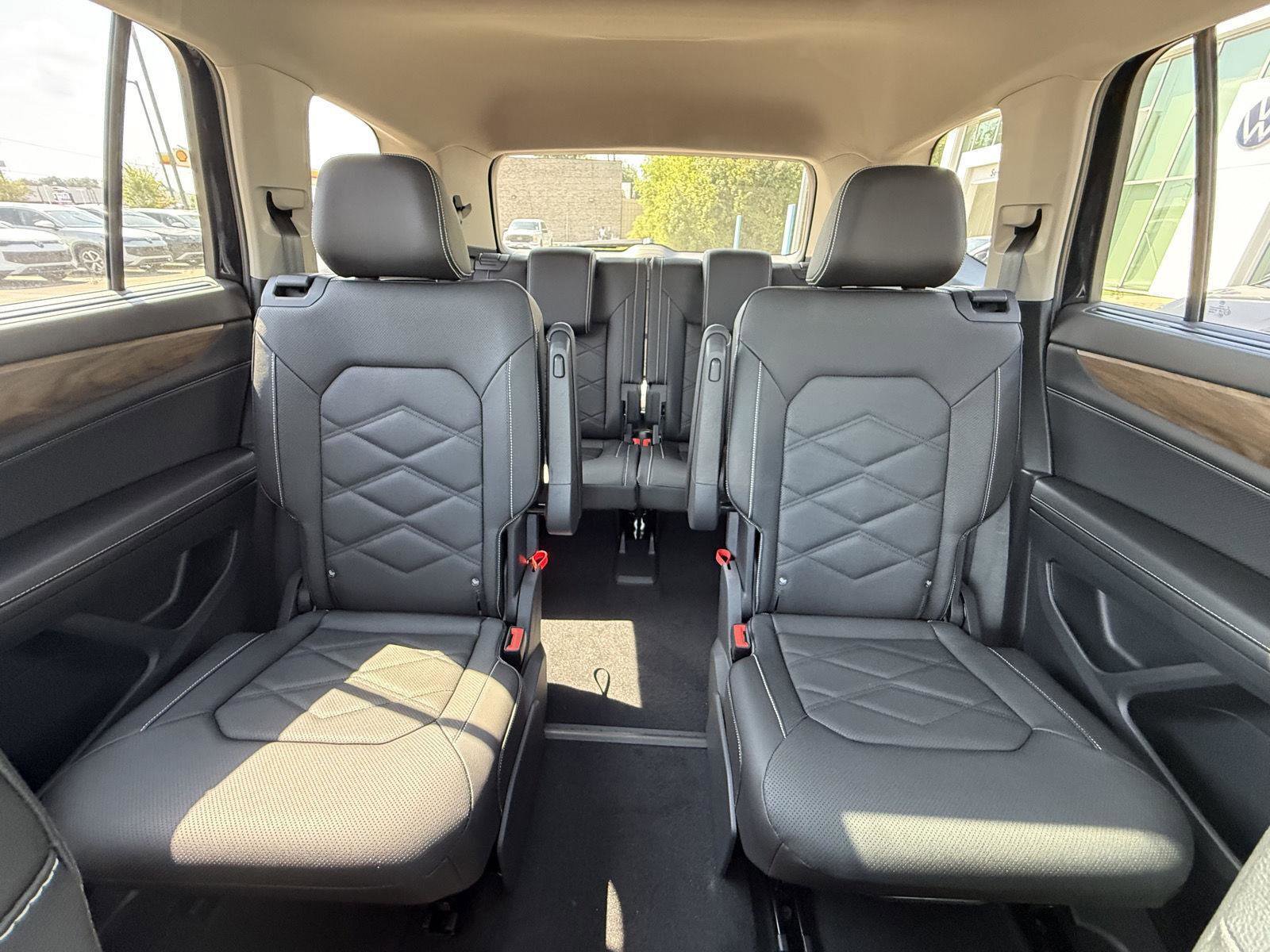 New 2026 Volkswagen Atlas SE image 17