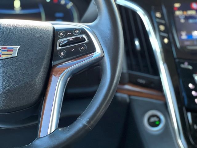 Used 2016 Cadillac Escalade Luxury AWD/4WD image 36