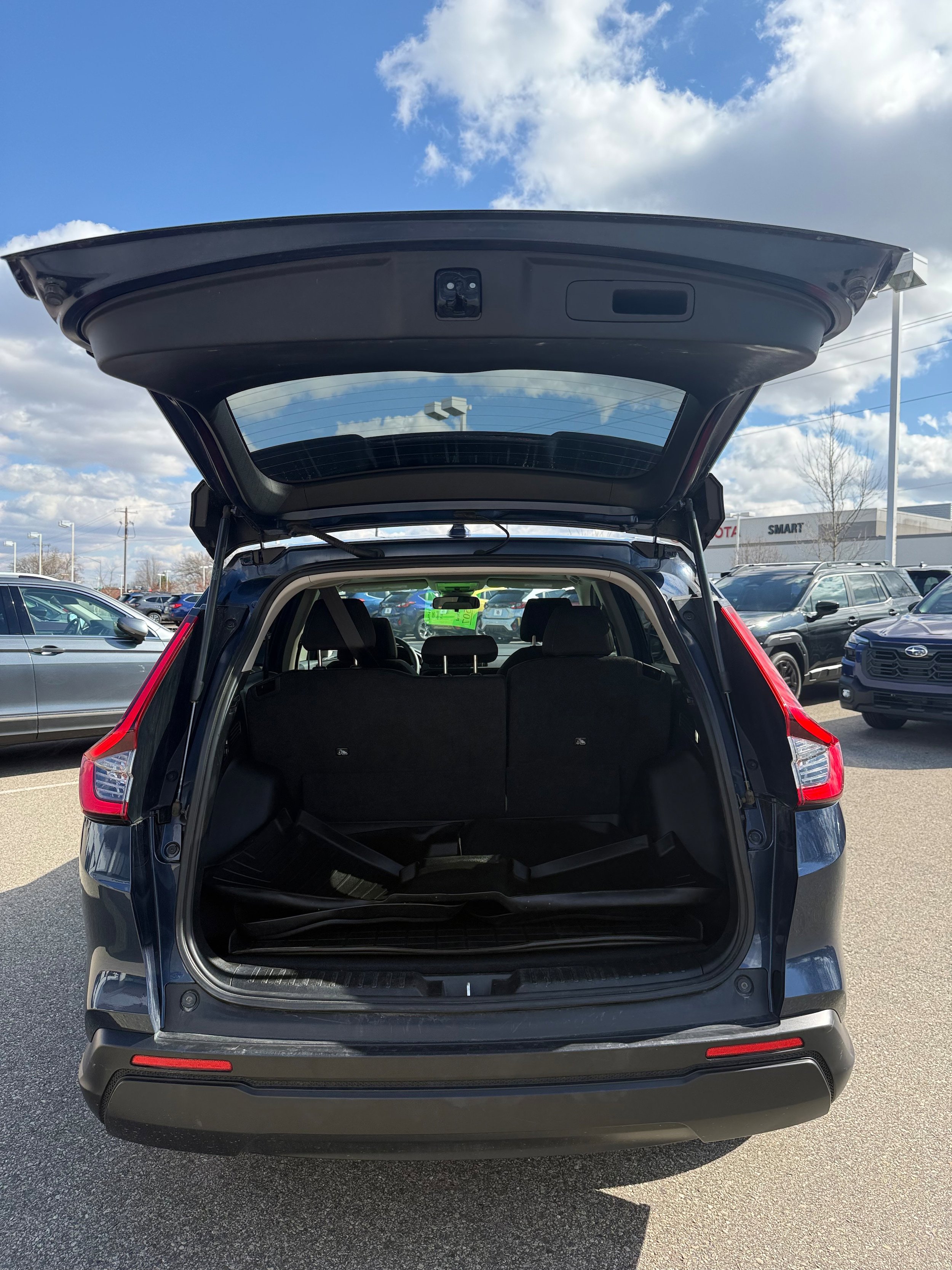 Used 2023 Honda CR-V EX image 7