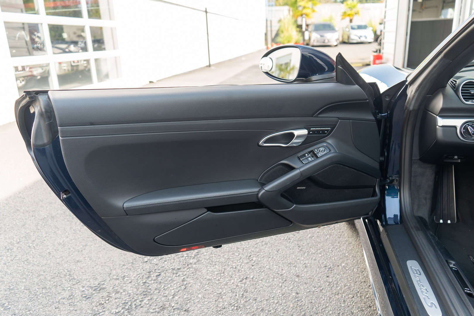 Used 2019 Porsche 718 Boxster S RWD image 11