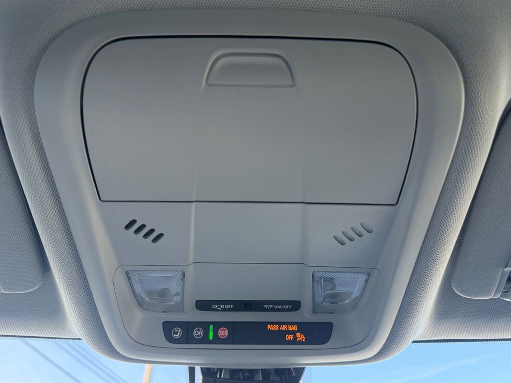 Used 2022 Chevrolet Blazer LT image 29