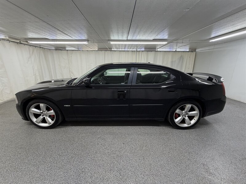 Used 2006 Dodge Charger SRT8 w/ SRT Option Group III RWD image 4