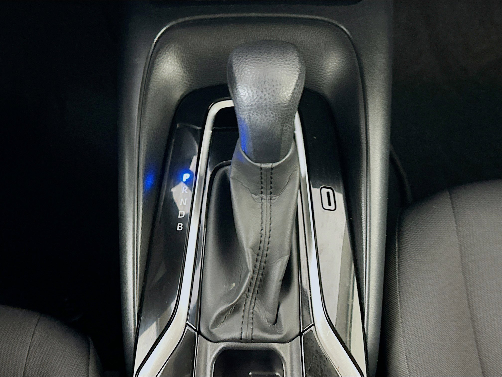 Used 2020 Toyota Corolla LE w/ LE Premium Package FWD image 24