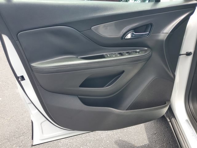 Certified 2021 Buick Encore Preferred w/ Safety Package II AWD/4WD image 19