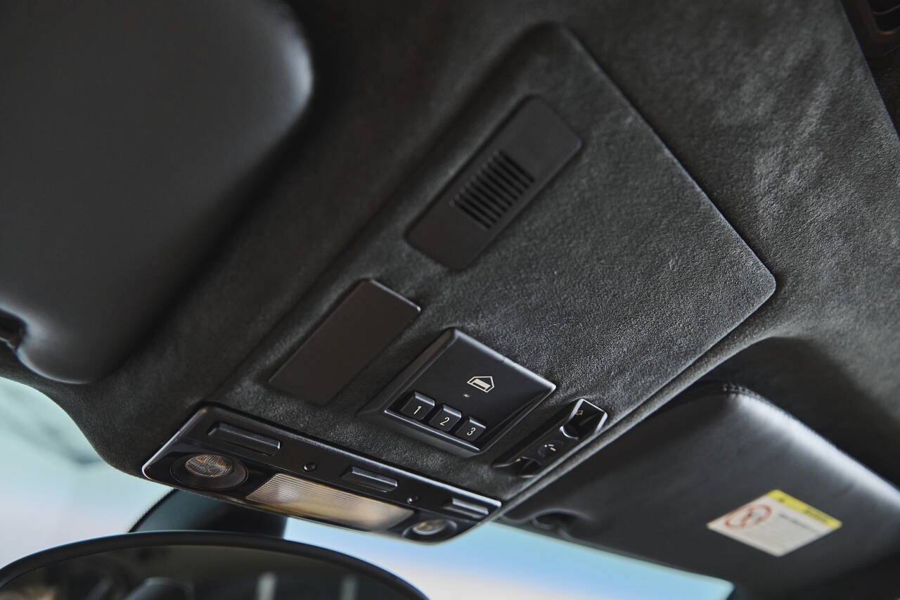 Used 2003 BMW M5 RWD image 72