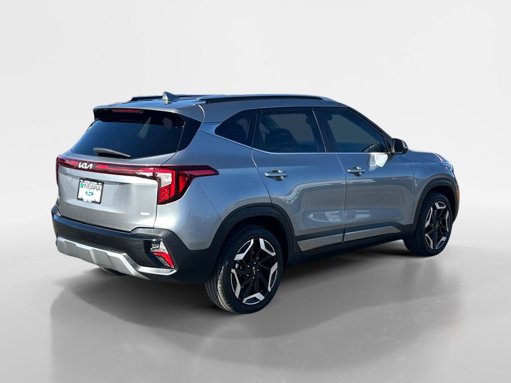 Used 2024 Kia Seltos SX w/ SX Sunroof Package image 5
