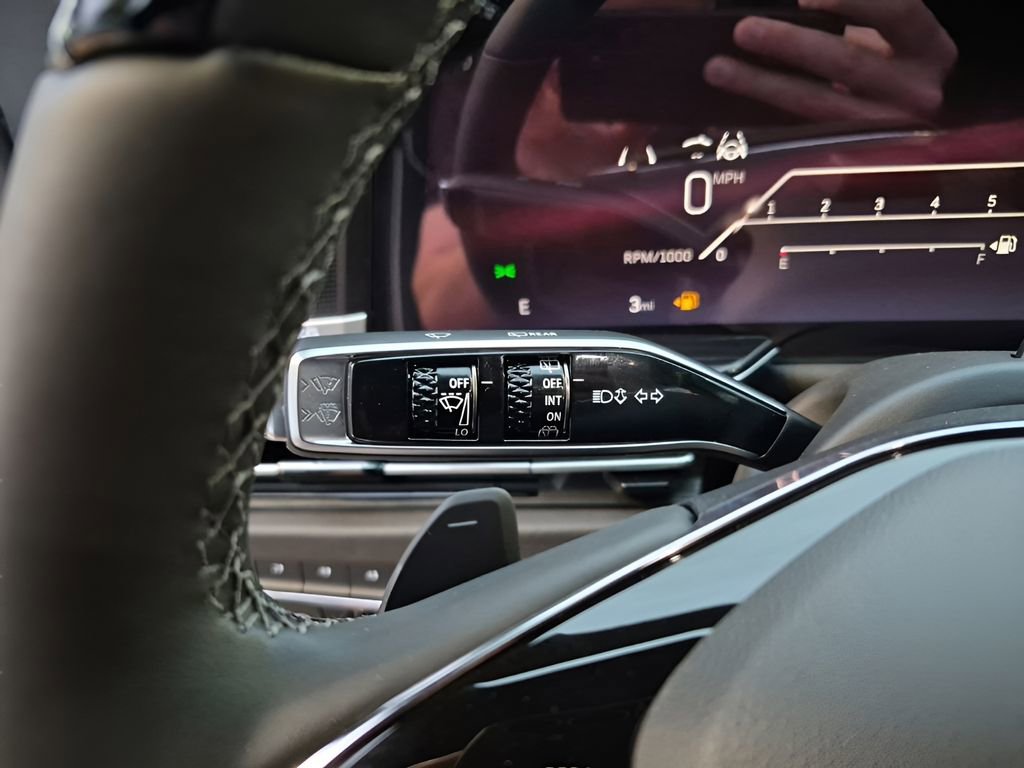 New 2026 Cadillac Escalade ESV Sport AWD/4WD image 41