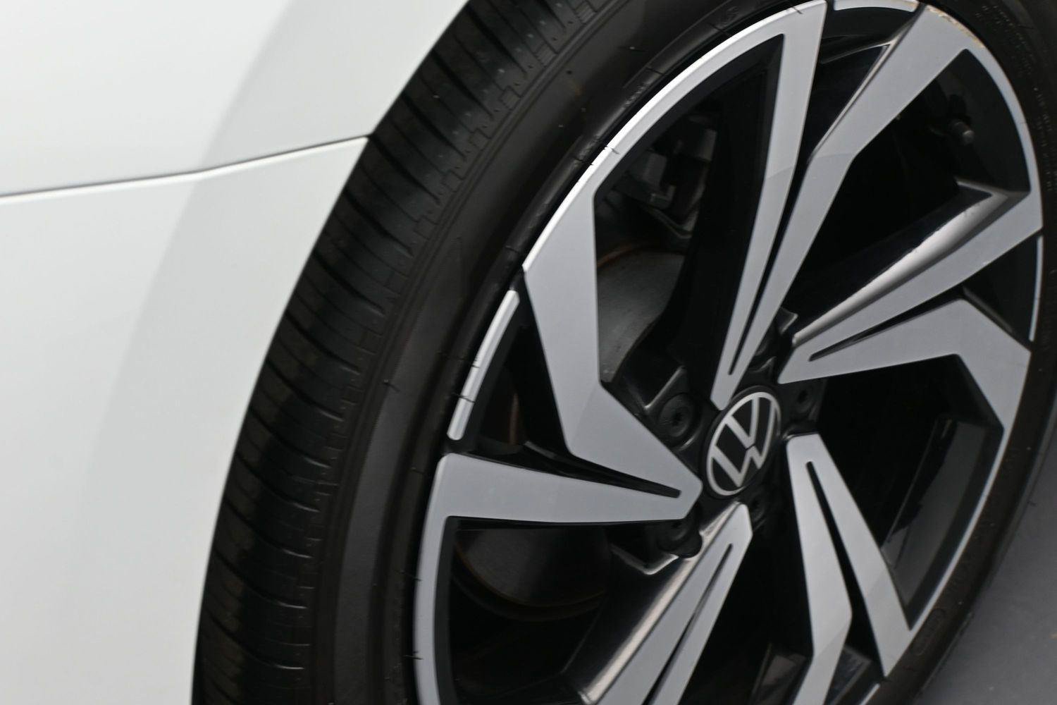 Certified 2026 Volkswagen Jetta SEL FWD image 13